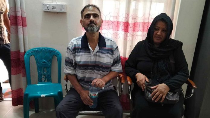 রংপুরে দুই ইরানি নাগরিককে মারধর করে মোবাইল ও ডলার ছিনতাই