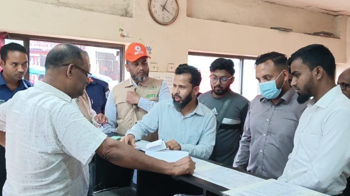 অতিরিক্ত ভাড়া আদায়ের অভিযোগে ভ্রাম্যমাণ আদালতের অভিযান, ৮হাজার টাকা জরিমানা