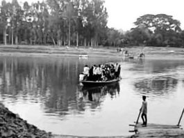 গাইবান্ধায় তিনটি সেতুর অভাবে ৫০ গ্রামের মানুষের দুর্ভোগ