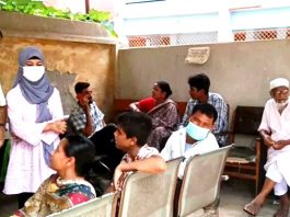 করোনা সংক্রমণ বৃদ্ধি: হিলি ইমিগ্রেশন চেকপোস্টে কাজ করছে মেডিকেল টিম