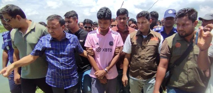 বোচাগঞ্জে যুবক হত্যাকাণ্ডের প্রধান আসামি গ্রেফতার