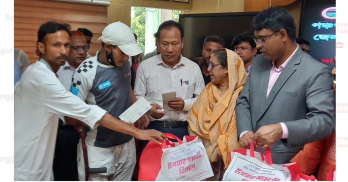 পঞ্চগড়ে জুলাই শহীদ ও আহতদের মাঝে ঈদ উপহার ও আর্থিক অনুদান বিতরণ