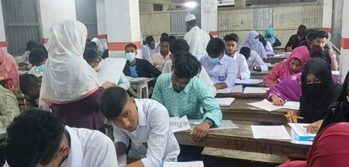 গাইবান্ধায় এইচএসসি ও সমমানের পরীক্ষায় বহিষ্কার ১২, অনুপস্থিত ৪২৯ জন