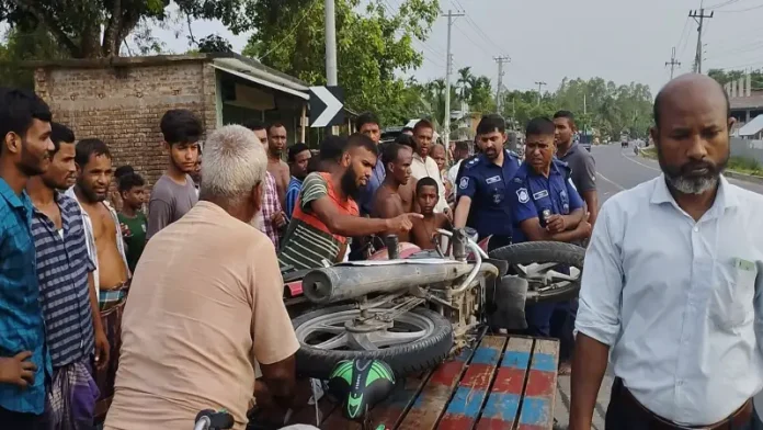 নীলফামারীতে সড়ক দুর্ঘটনায় নিহত ১, আহত ৩