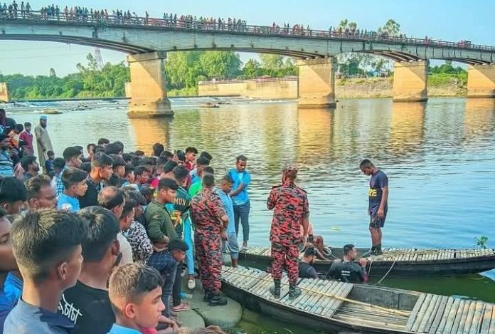 দিনাজপুরে নদী ও পুকুরে ডুবে কিশোর ও শিশুর মৃত্যু