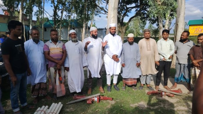 কাহারোলে জামায়াতের উদ্যোগে টিউবওয়েল বিতরণ