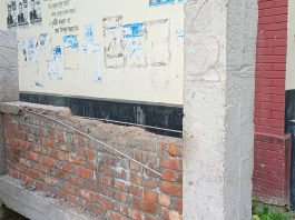 স্কুলের নিরাপত্তা প্রাচীর নির্মাণে অনিয়ম, কাজে বাঁধা স্থানীয়দের