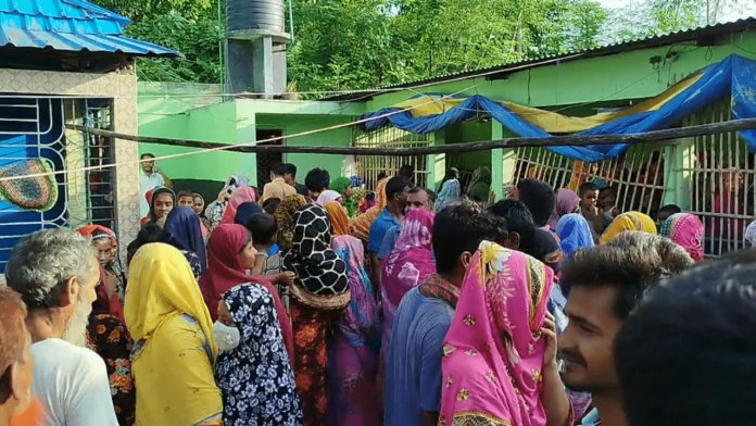 হিলিতে চুরির অপবাদে যুবককে পিটিয়ে হত্যা, গ্রেপ্তার ২