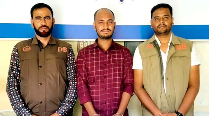 জুলাই বিপ্লব নিয়ে কটূক্তি, ছাত্রলীগ কর্মী গ্রেফতার