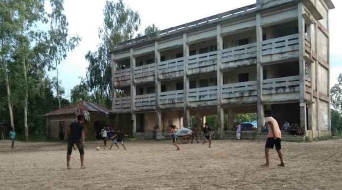 মাদ্রাসায় এক পরীক্ষার্থী, তাও ফেল