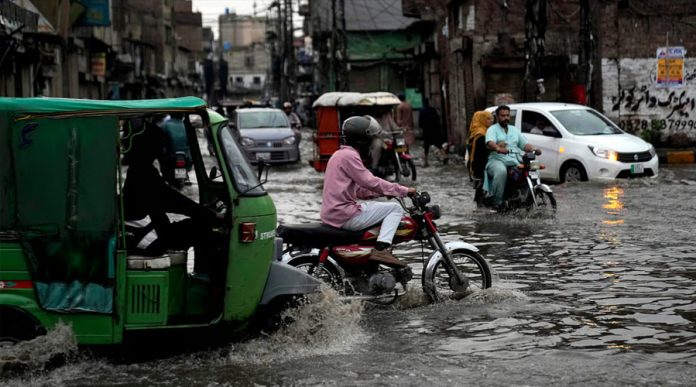 পাকিস্তানে বন্যায় ১১১ জন নিহত