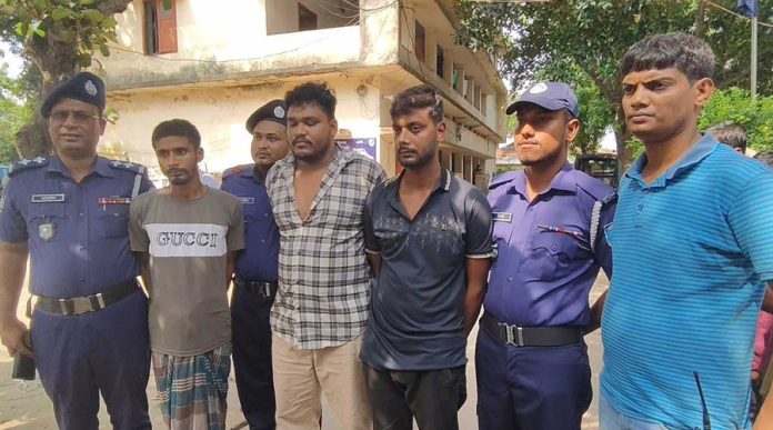 নরসিংদীতে পুলিশ সেজে চালবোঝাই ট্রাক ডাকাতি, গ্রেফতার ৩