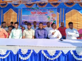 নীলফামারীতে ক্রিকেট টুর্নামেন্টের উদ্বোধন