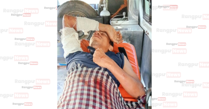 দিনাজপুরে জমি নিয়ে বিরোধের জেরে এক ব্যক্তিকে কুপিয়ে জখম