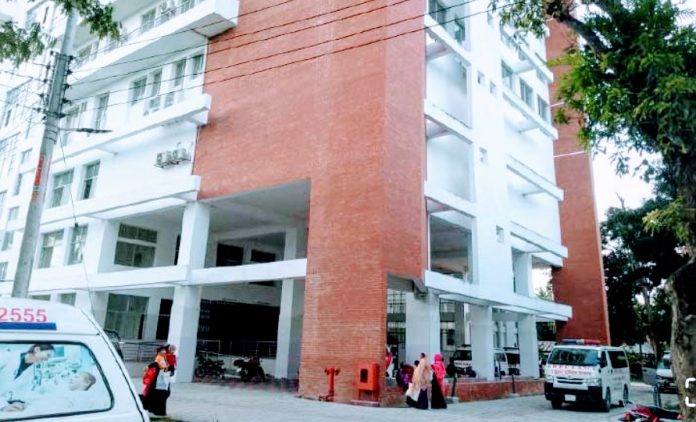 জনবল সংকটে ৩ বছর ধরে তালাবদ্ধ ৪০ কোটি টাকার নতুন হাসপাতাল ভবন, নষ্ট হচ্ছে আধুনিক যন্ত্রপাতি